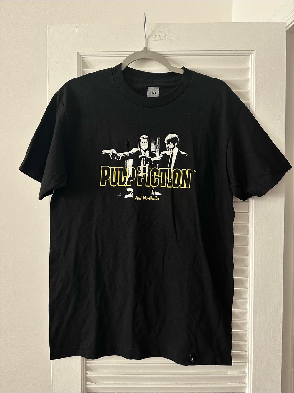HUF Worldwide x Pulp Fiction Graphic T-Shirt - Black - Size M
